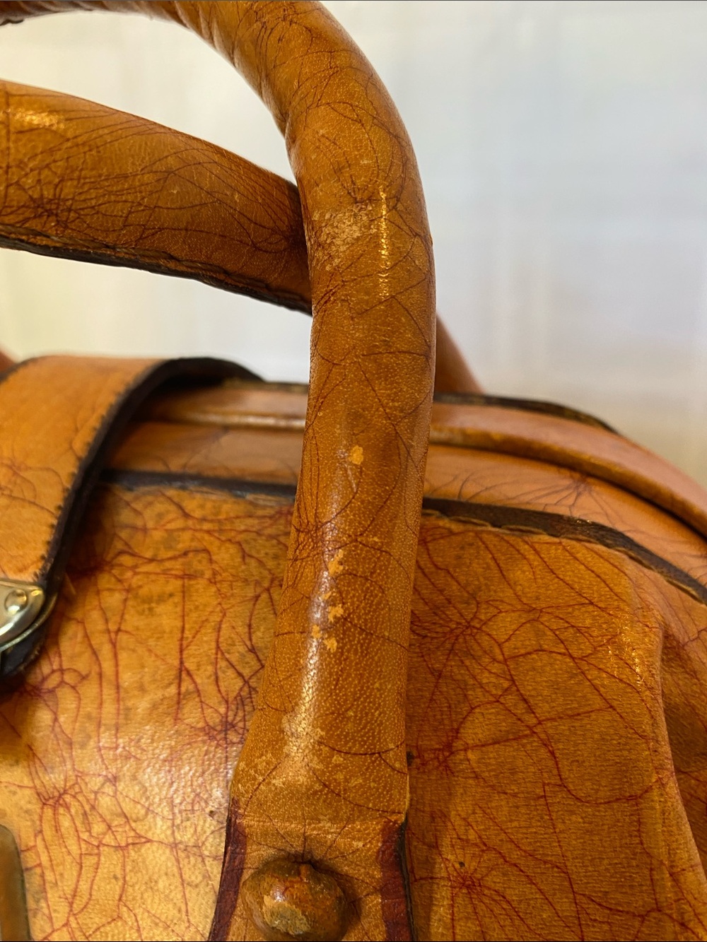 Vintage Hand Tooled Doctor Bag Doctors Medicine Bag Leather Handbag Purse - Picture 10 of 13